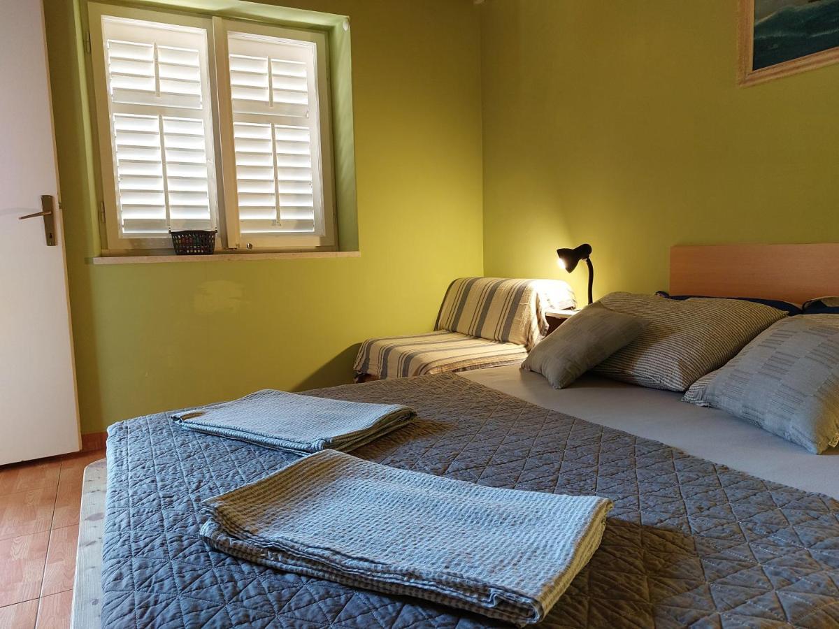 Apartmani Luka Baška Voda Esterno foto