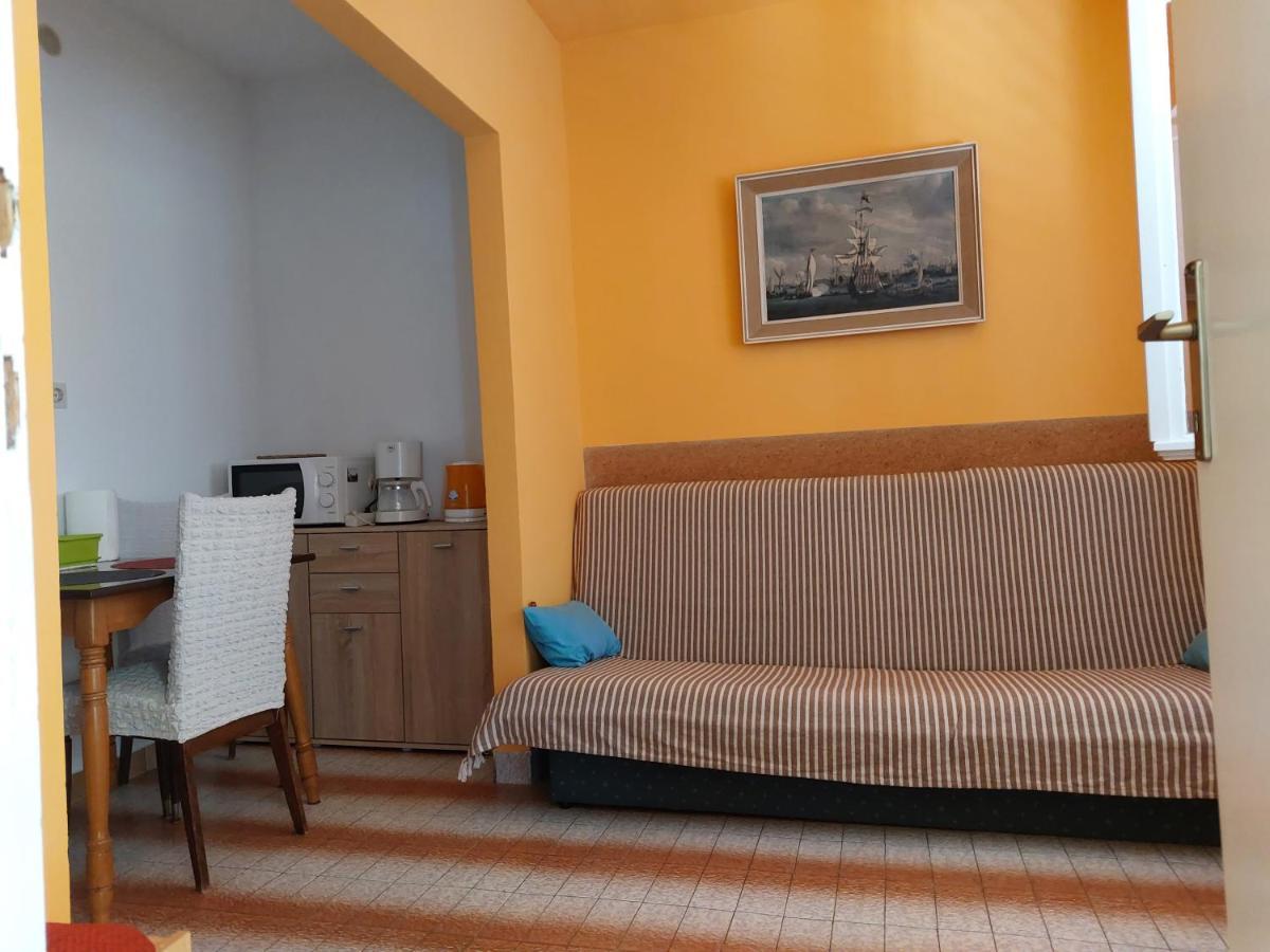 Apartmani Luka Baška Voda Esterno foto